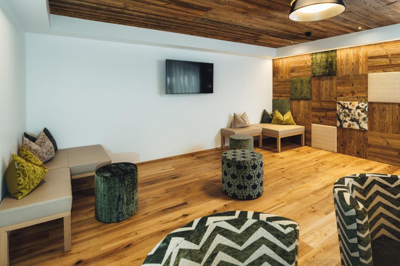 Schneeweiss Lifestyle - Apartments - Living Serfaus Dış mekan fotoğraf